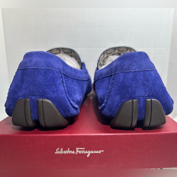 SALVATORE FERRAGAMO DRIVER LOAFER GANCINI ORNAMENT BLUE SUEDE SZ 9.5 E - NEW! - Picture 9 of 16